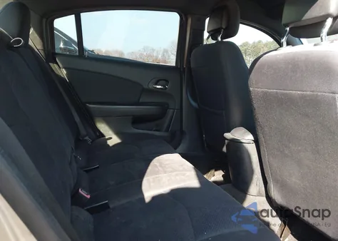 2013 Chrysler 200 Lx z USA, uszkodzony, nr VIN 1C3CCBAB8DN670893